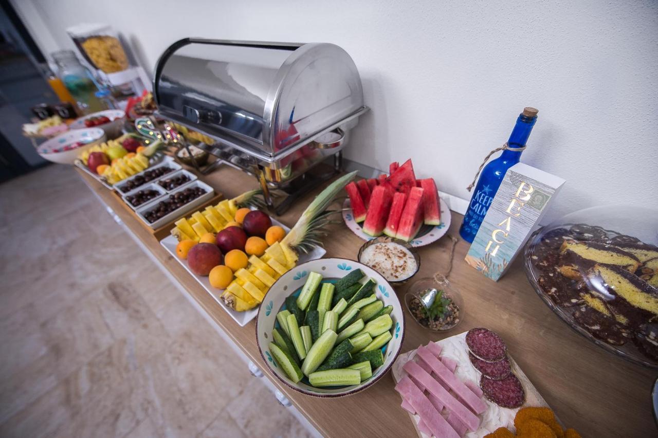 Boutique 23 Otel Douăzeci şi Trei August Dış mekan fotoğraf